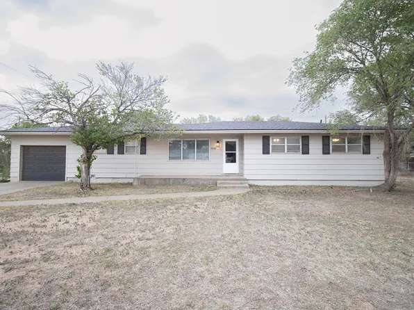 1501 E 7th St, Dalhart, TX 79022