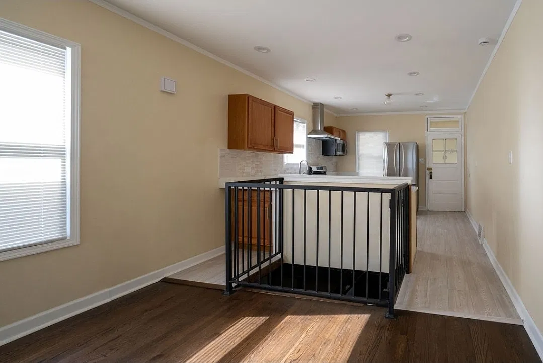 2 bed, 2.0 bath, 1924 sqft, $3,200 — Photo 4