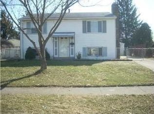 901 Higbee Dr N, Columbus, OH 43207