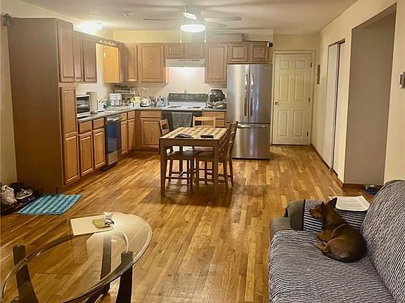 3rd image of 380 Sunset Ave APT 14