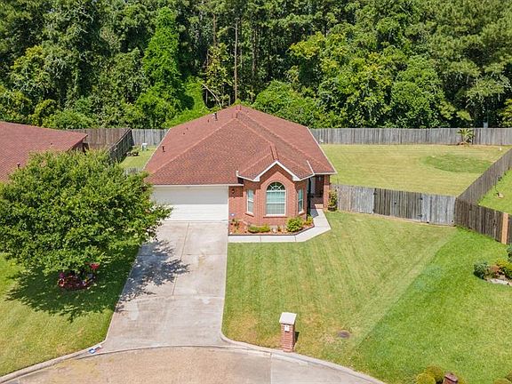 2nd image of 702 Saint Edwards Green Dr