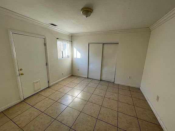 3rd image of 415 N Murrietta Pl