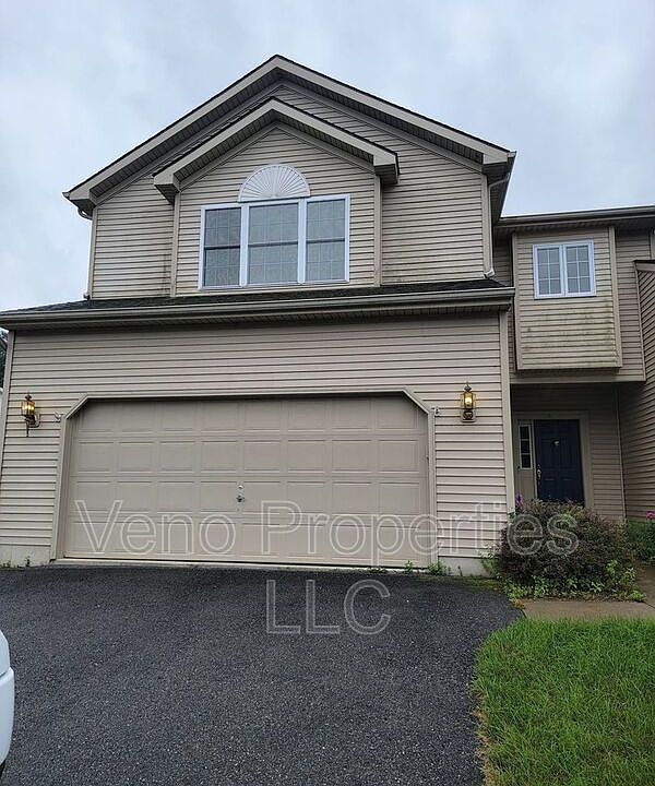 1st image of 16 Secretariat Ln