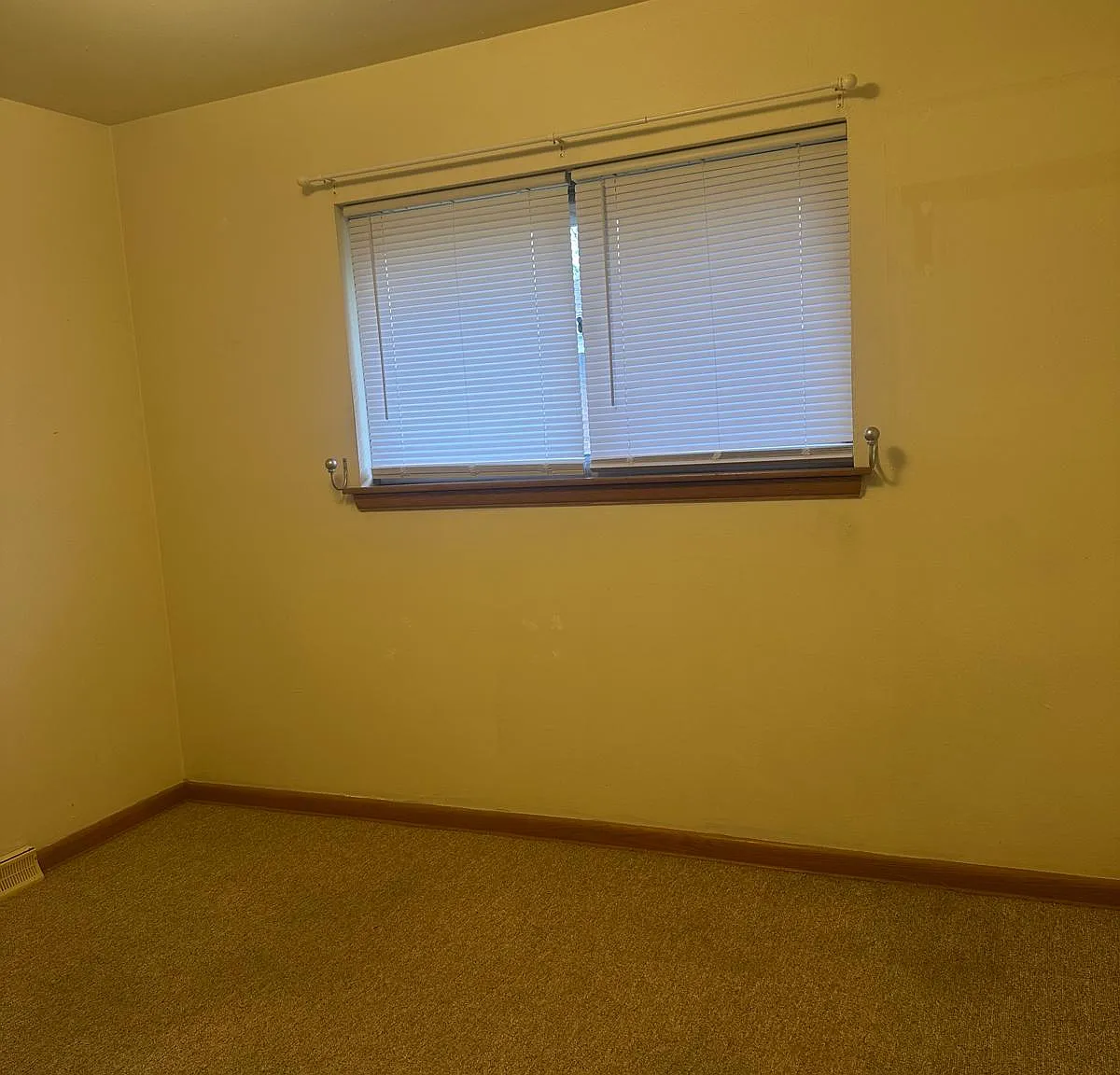 2 bed, $1,250 — Photo 3