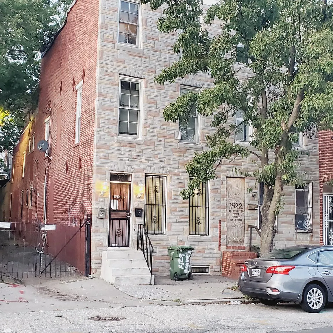 2 bed, 1.0 bath, 2380 sqft, $1,200 — Photo 2
