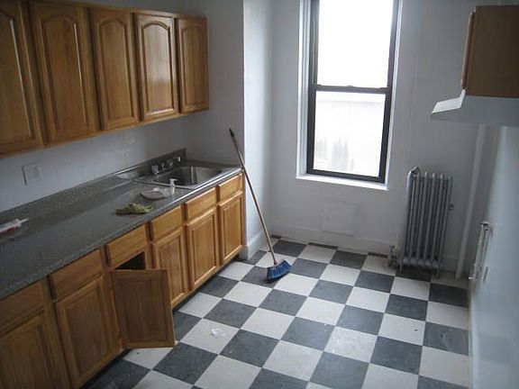 5th image of 3076 35th St APT 3A
