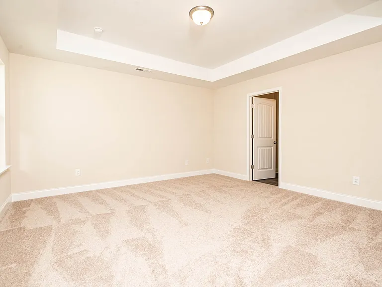 137 Princeton Hill Dr — Photo 2
