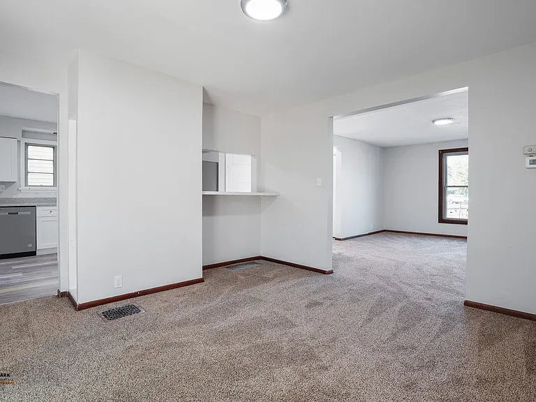 588 Mount Vernon Rd — Photo 16