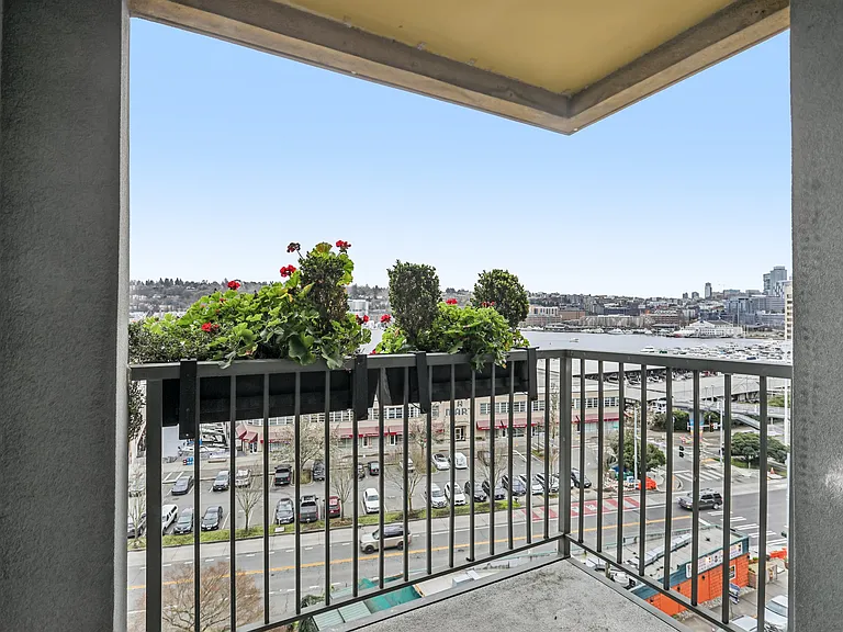 Lake Union Tower — Photo 59