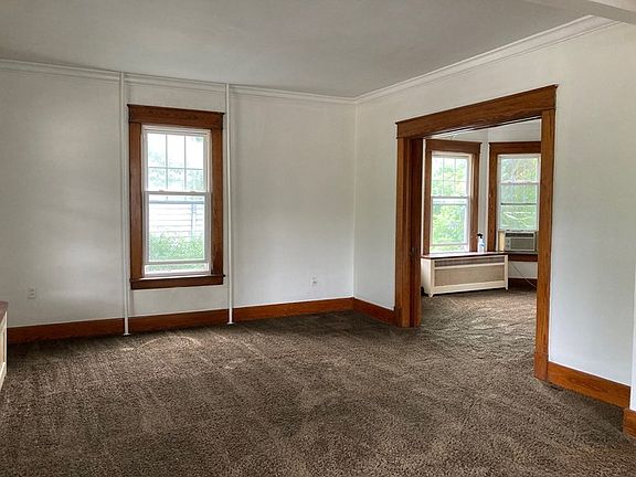 4th image of 237 E Main St