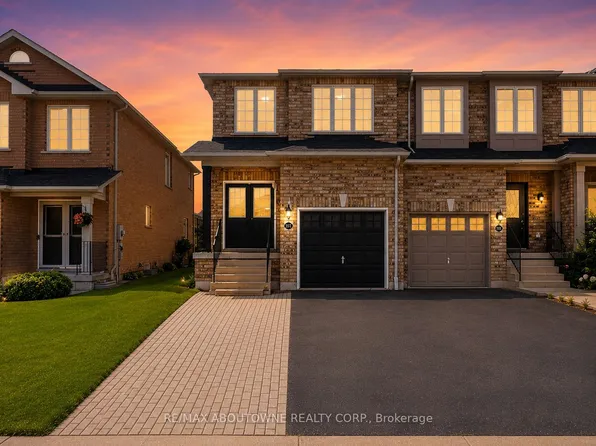 5233 Thornburn Dr, Burlington, ON L7L 6R3