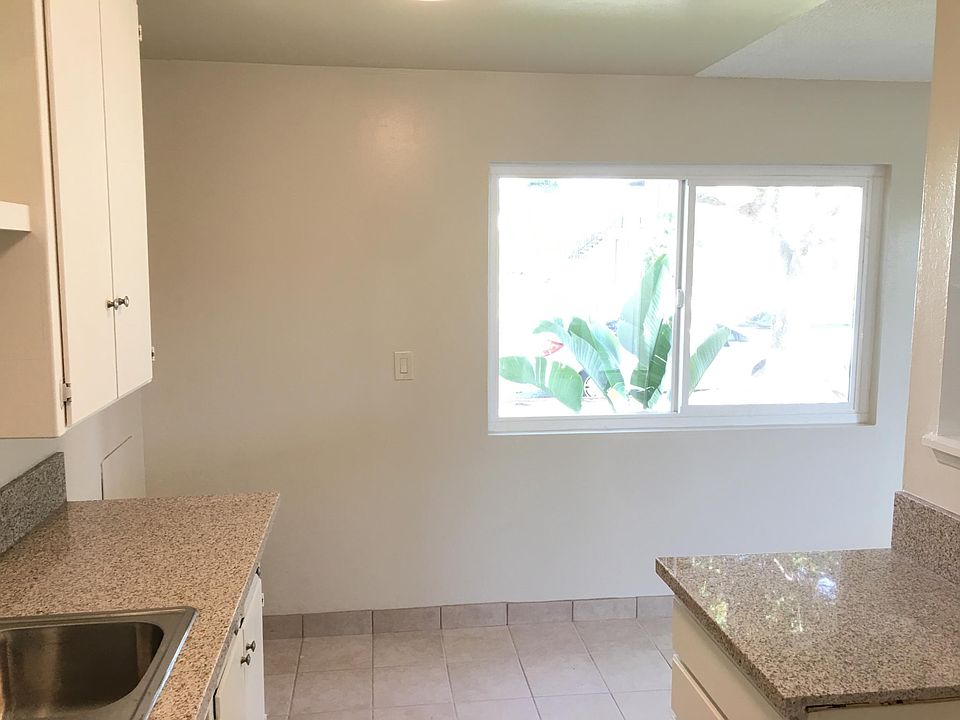 1st image of 520 E Hurst St #6265062