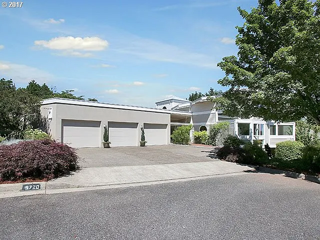 9720 SW 169th Pl photo 1