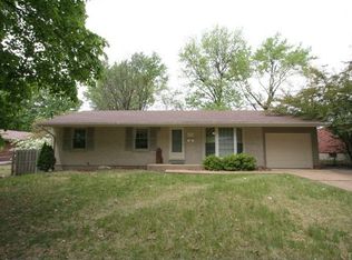 7321 Gerardini Dr, Hazelwood, MO 63042