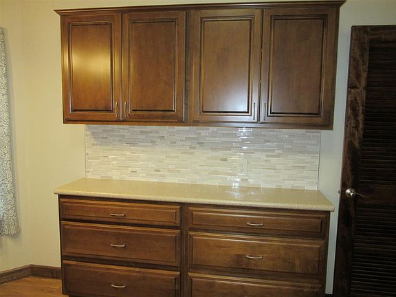 3rd image of 3871 Kensington Dr