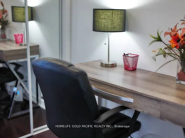 14 York St #4709 — Photo 10