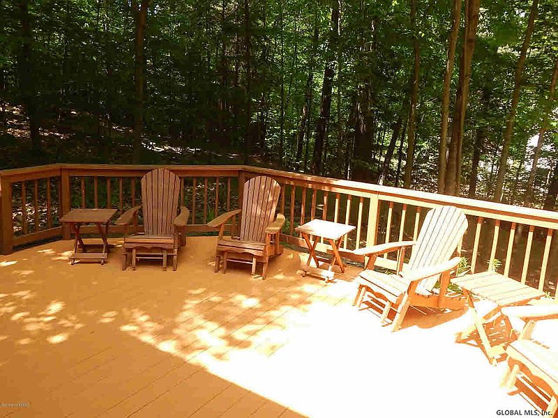 5th image of 28 Forest Circle Road