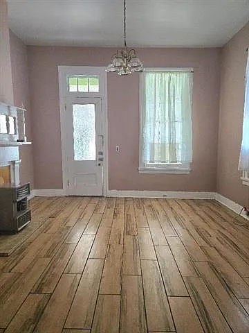 1 bed, 1.0 bath, 1100 sqft, $1,275 — Photo 3
