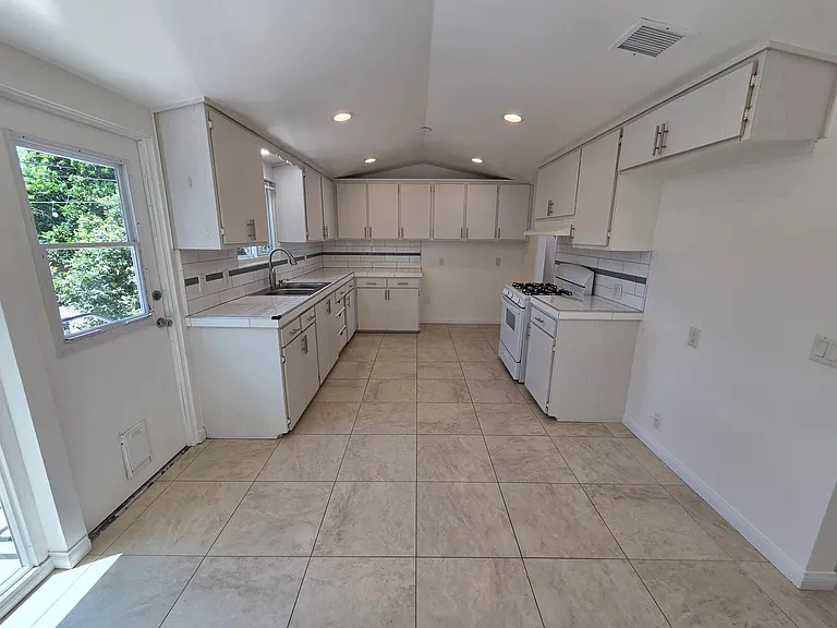 317 Agnus Dr — Photo 11