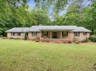 654 Fairmont Dr, Macon, GA 31210