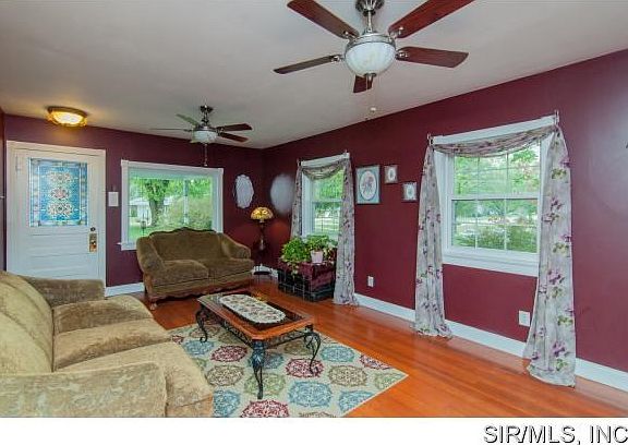 4th image of 1001 Franklin Ave