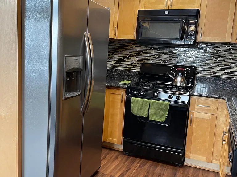 5251 Willowcrest Ave #5 — Photo 44