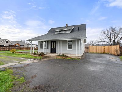 2772 Merriman Rd, Medford, OR, 97501