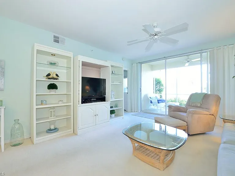 4960 Deerfield Way #E-102 — Photo 5
