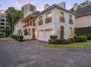 74 Briar Hollow Ln, Houston, TX 77027