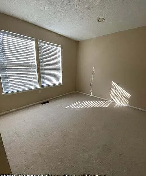 106 Whispering Oaks Way — Photo 8