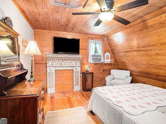 5th image of 49 Balsa Ct