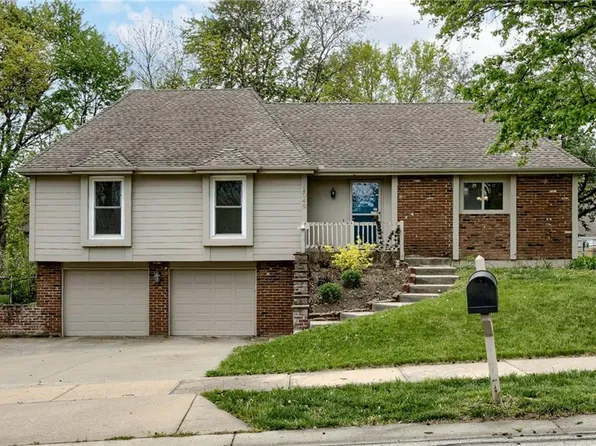 12049 W 99th St, Lenexa, KS 66215