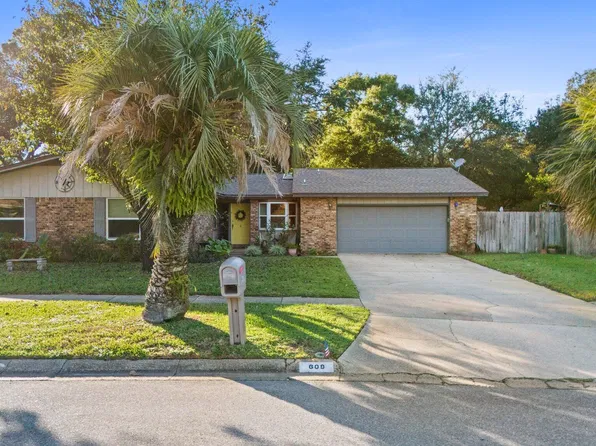 609 Kensington Ct, Fort Walton Beach, FL 32547