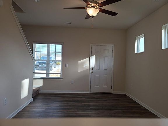 2nd image of 202 Timberline Oak Dr