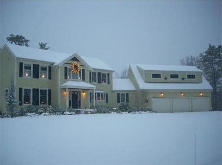House front in Winter