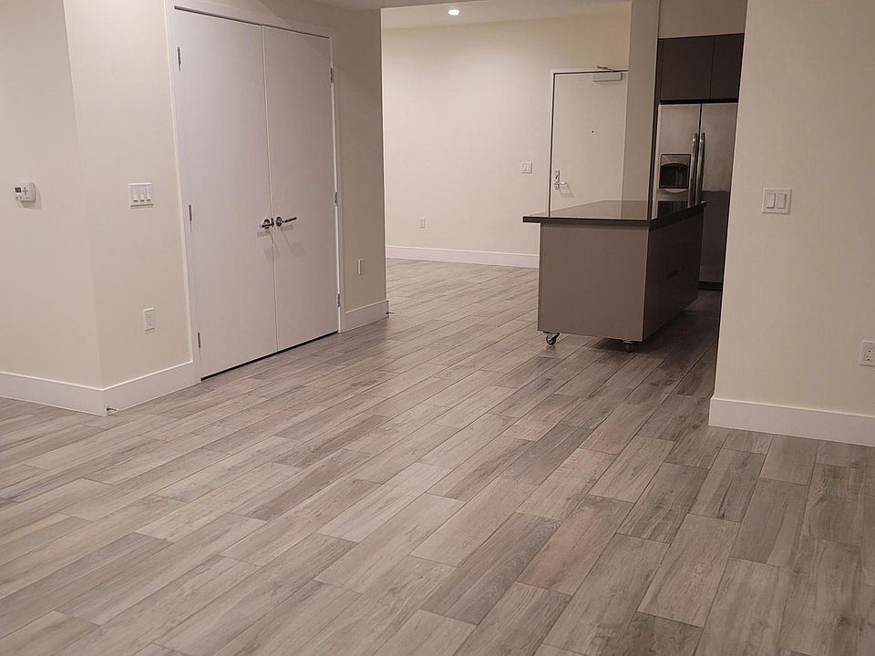 1st image of 5044 Bakman Ave #2I