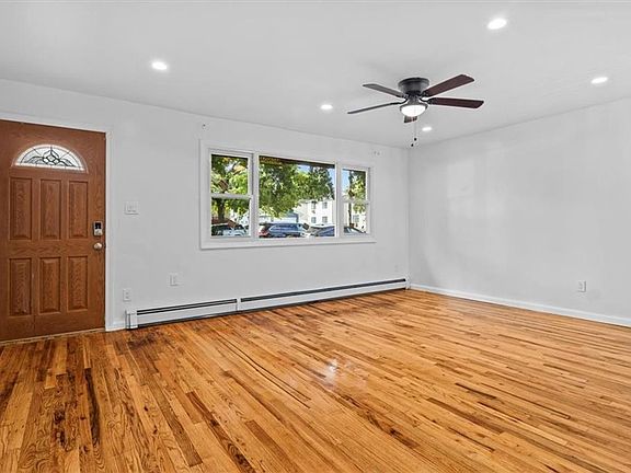 2nd image of 16929 120th Ave