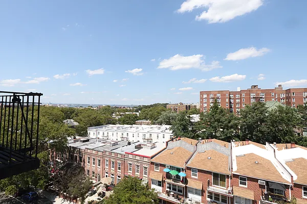 Rented by Douglas Elliman | media 8