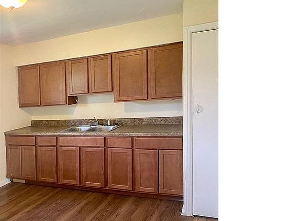 5th image of 4910 Eichelberger Ave