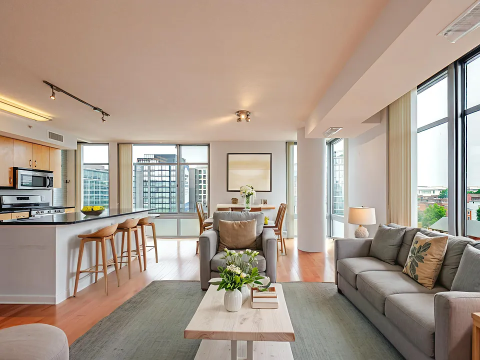 475 K St NW #809