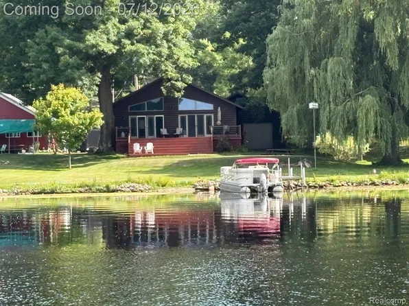 1490 Judy Dr, Six Lakes, MI 48886