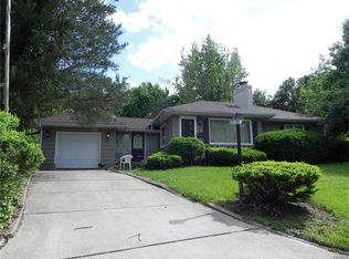 33 Southern Dr, Belleville, IL