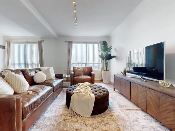 62 Suncrest Blvd #Lph9, Markham, ON L3T 7Y6