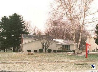 20673 White Bark Dr, Strongsville, OH