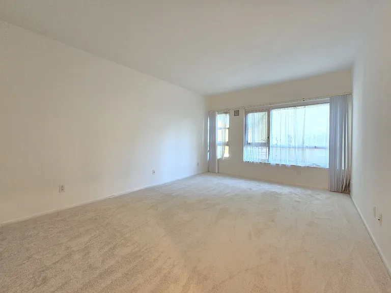 1 Lakeside Dr #211 — Photo 12