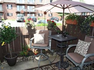 5926 Woodson Rd APT 105, Mission, KS 66202