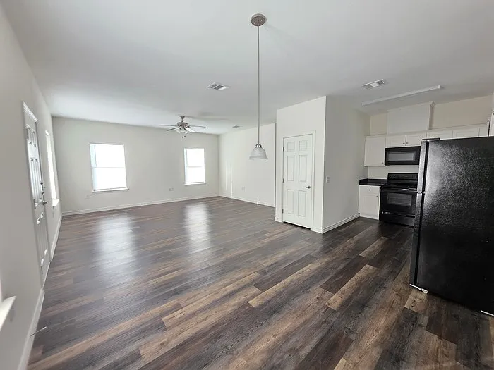 6202 White Oak Dr — Photo 13