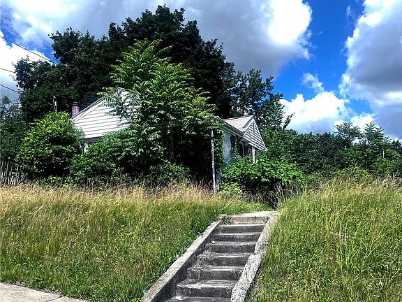 2nd image of 1316 Nokomis St