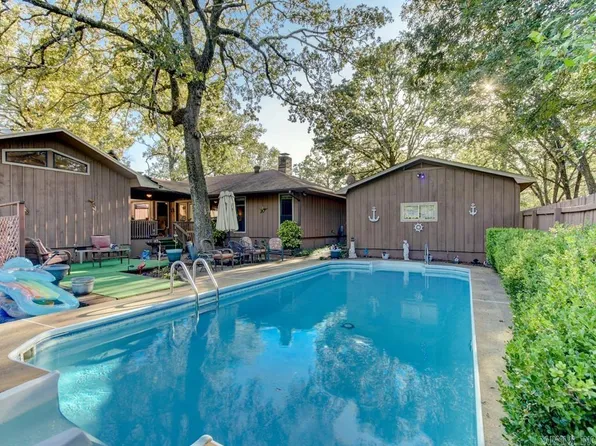 279 Country Oaks Ln, Malvern, AR 72104