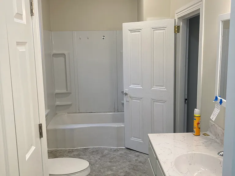 106 King St #2 — Photo 5